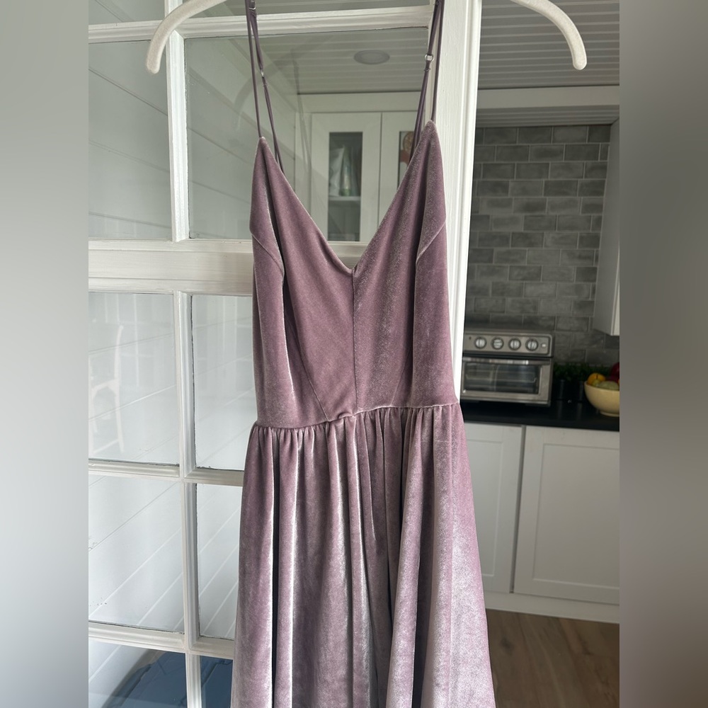 Urban Outfitters - Silence + Noise V Neck Sleeveless Romper